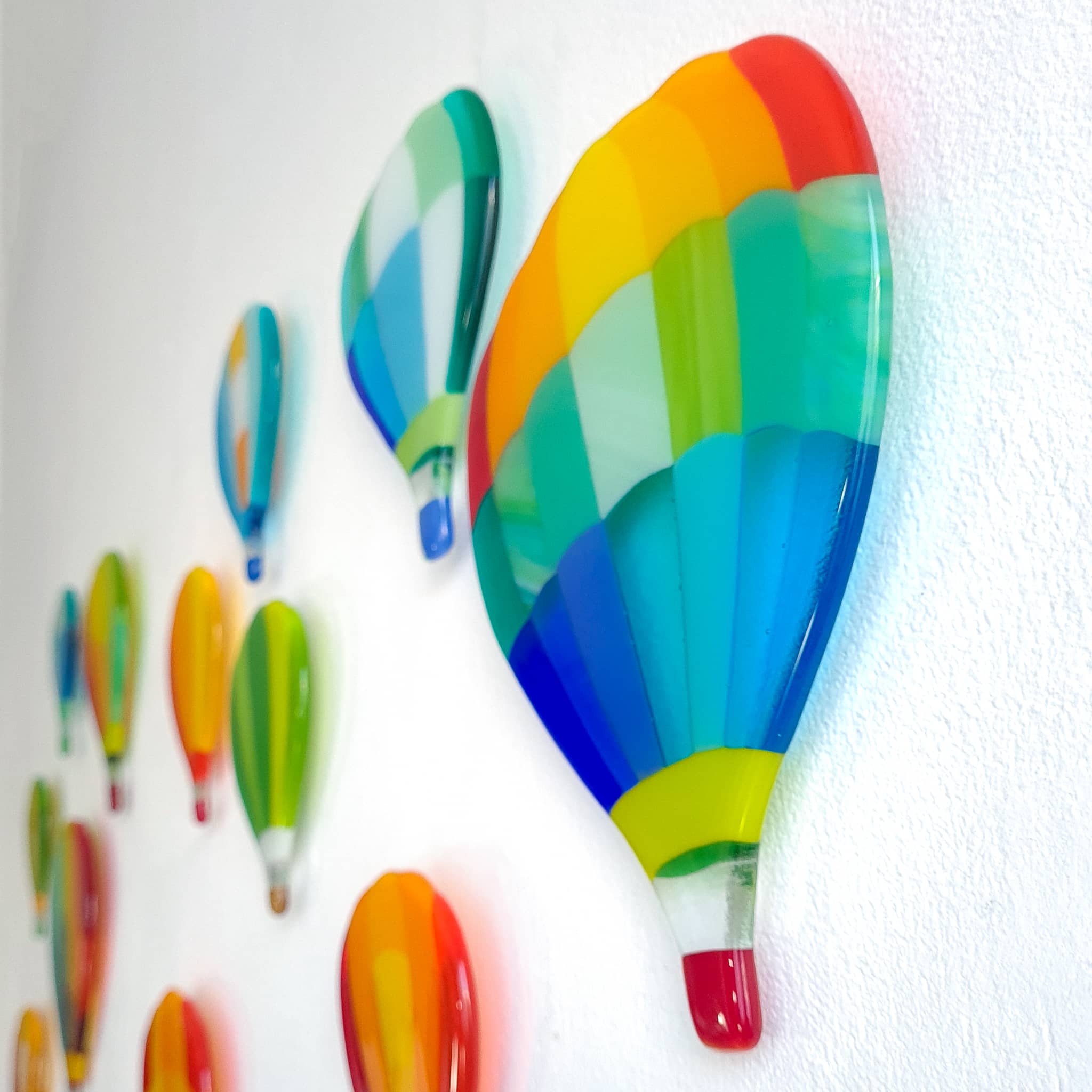 Hot air balloons over the sea ビーズ刺繍 Hot air balloons over the sea ビーズ刺繍
