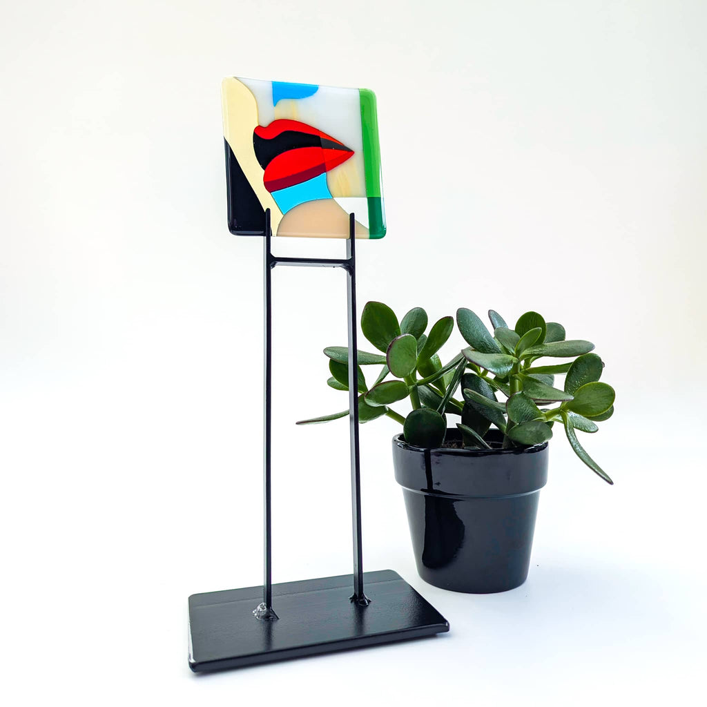 Gaze art glass Miniature on steel stand